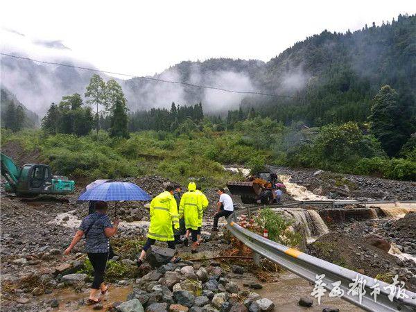 超二百人参与彭州山洪搜救是怎么回事，关于彭州救援队的新消息。